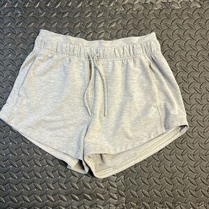 Grey Lululemon shirts